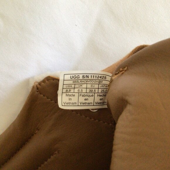 UGG Fleece-lined Waterproof High Tops Tan Sz. 8.5 - Picture 9 of 10